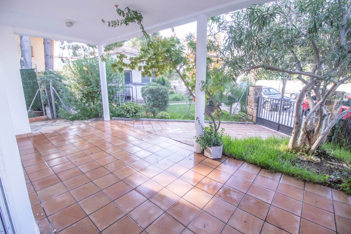Venta de casa en Coma - Ruga