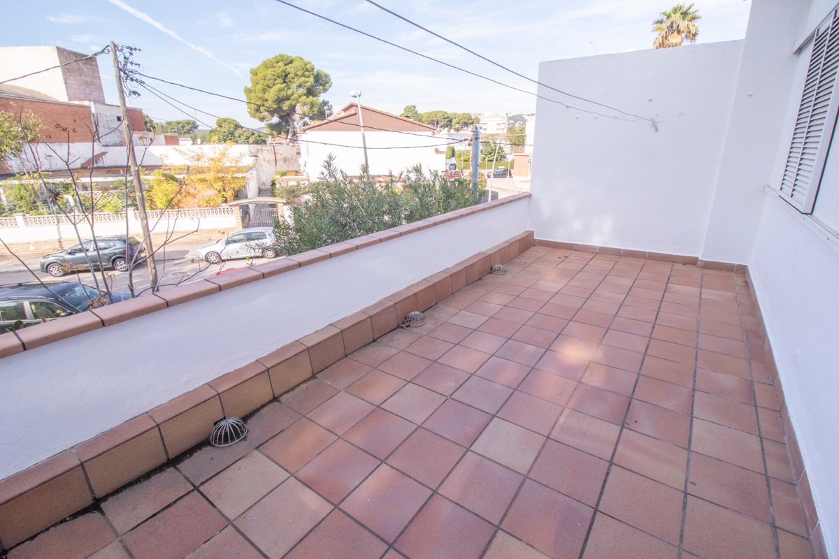 Venta de casa en Coma - Ruga