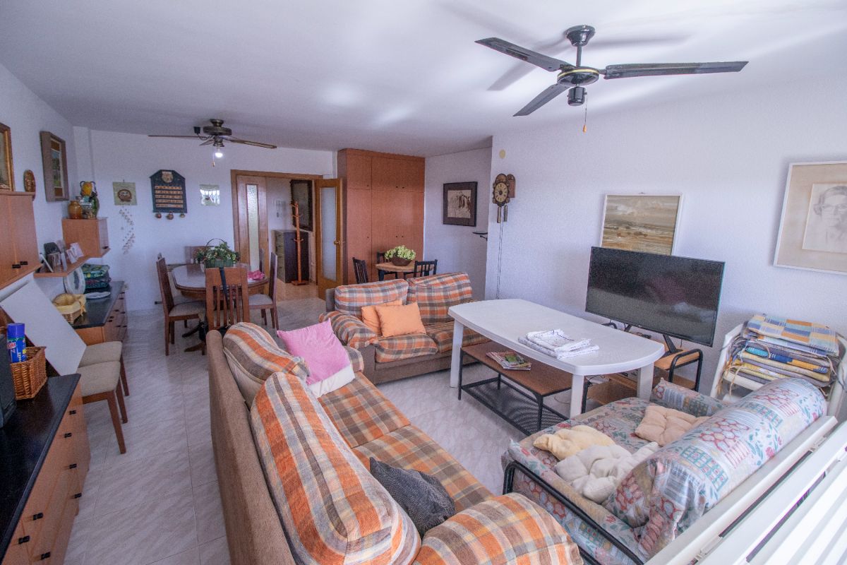 Venta de planta baja en Coma - Ruga
