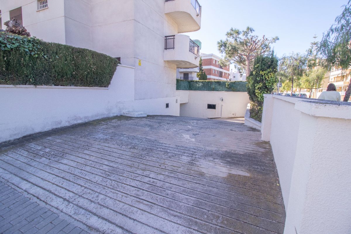 Venta de planta baja en Coma - Ruga