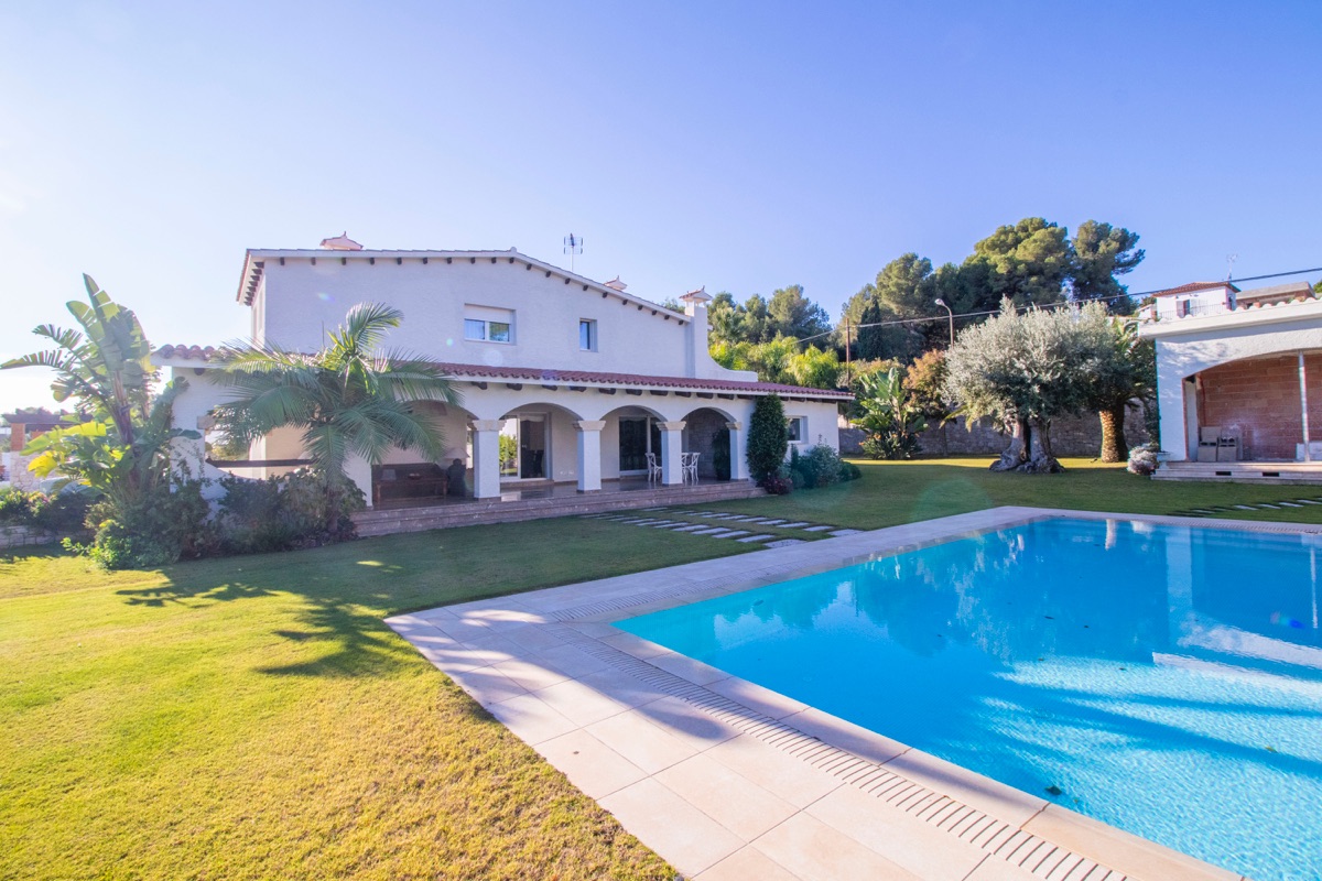 Venta de casa en Roda de Barà