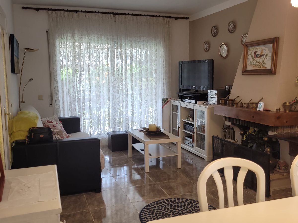 Venta de casa en Coma - Ruga