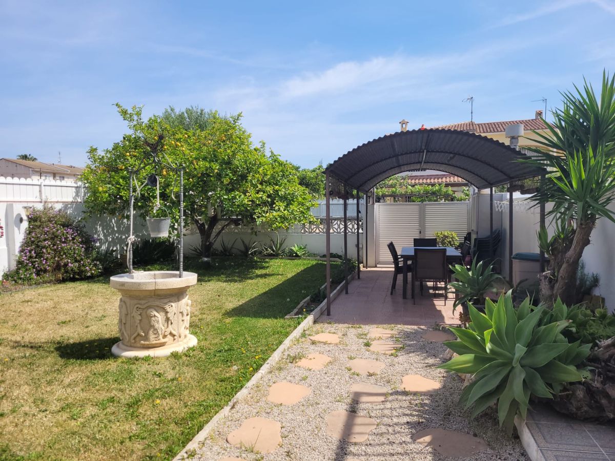Venta de casa en Coma - Ruga