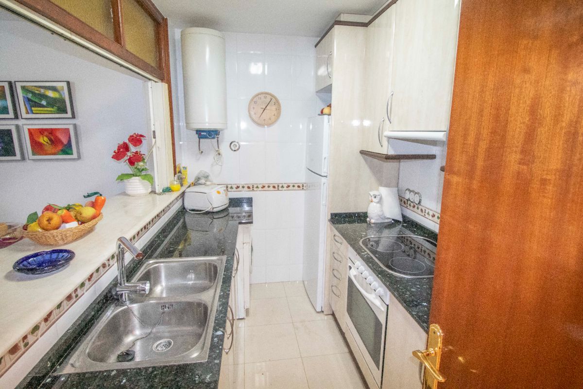 Venta de planta baja en Coma - Ruga