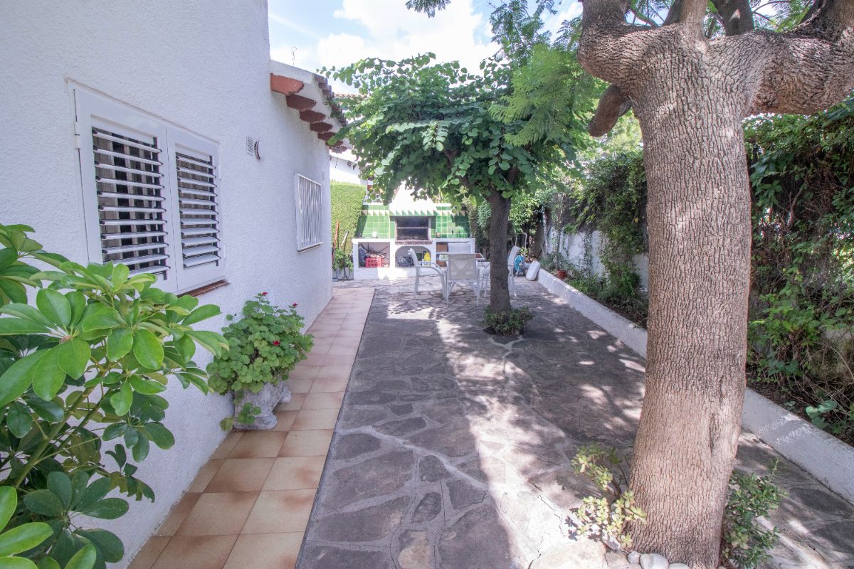 Venta de casa en Coma - Ruga