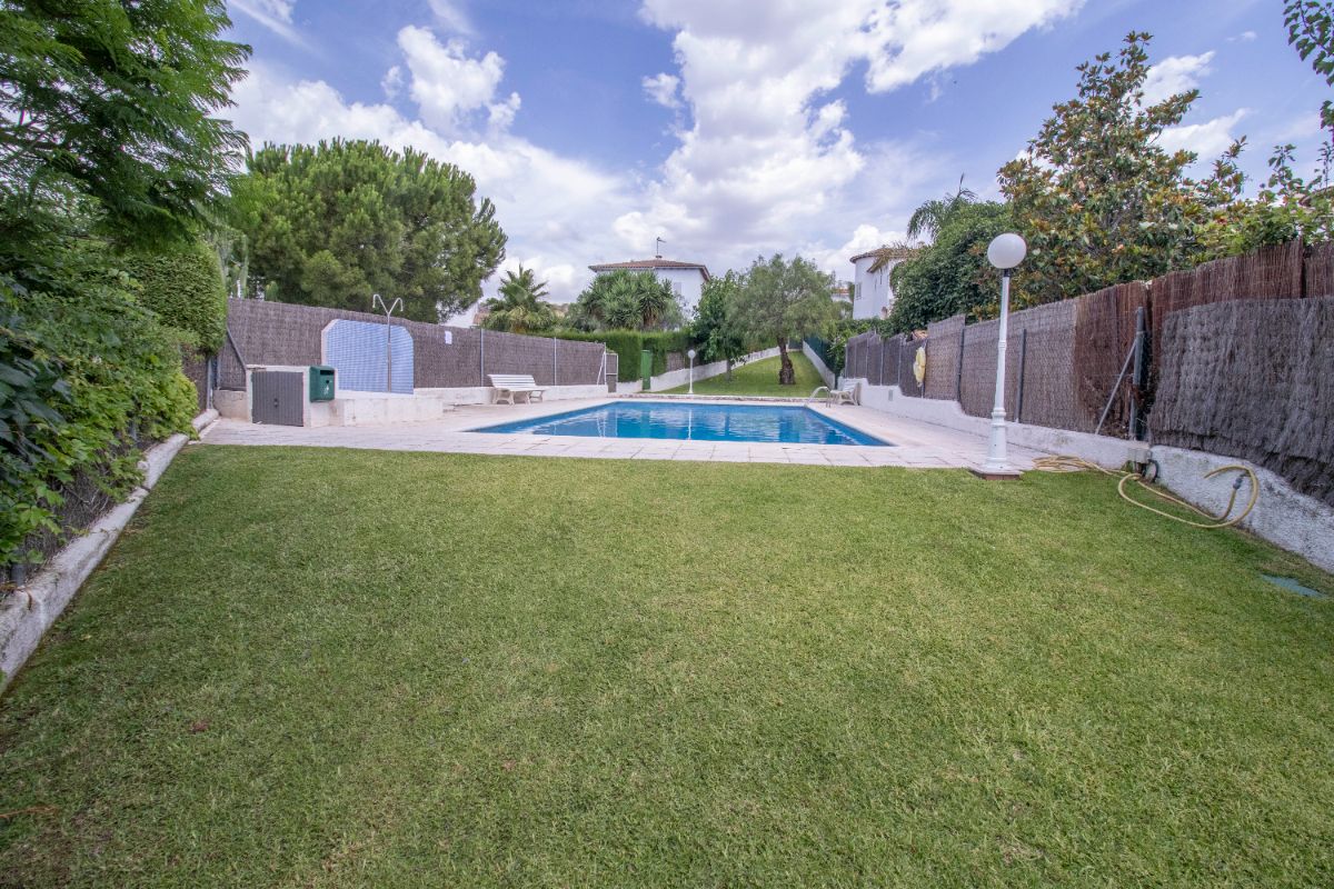 Venta de casa en Coma - Ruga