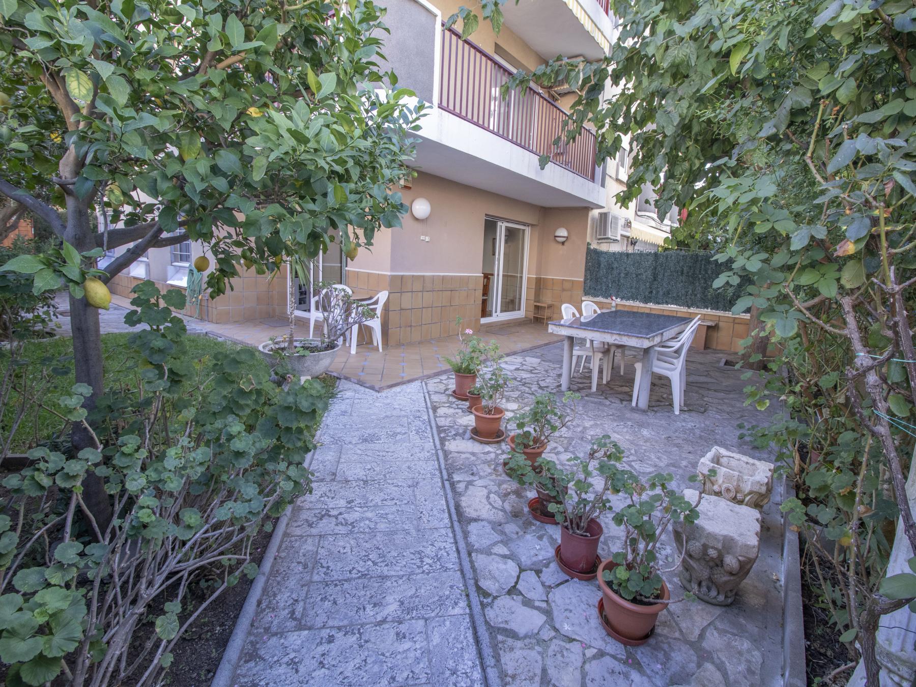 Venta de planta baja en Coma - Ruga