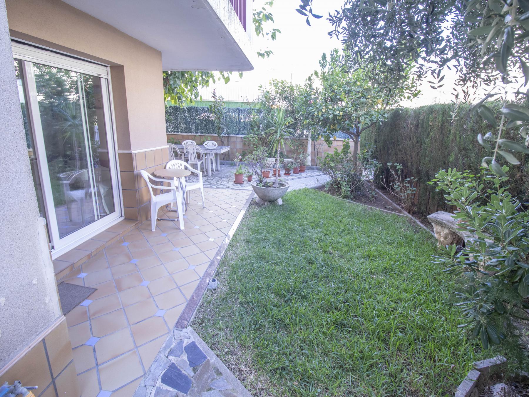 Venta de planta baja en Coma - Ruga