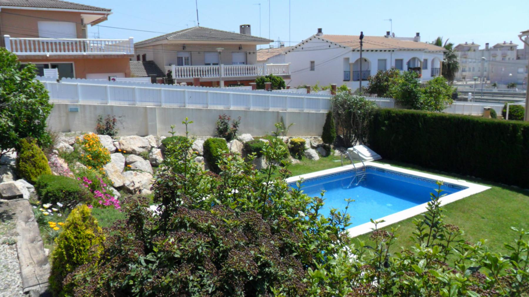 Venta de casa en Coma - Ruga