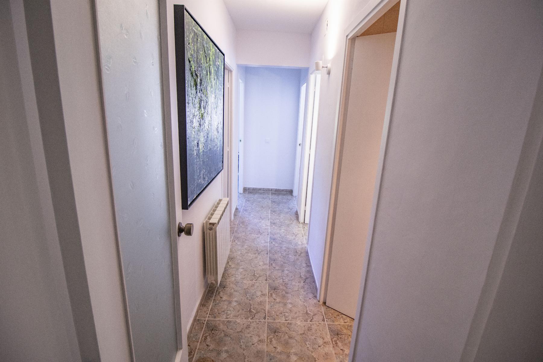For sale of house in Coma - Ruga