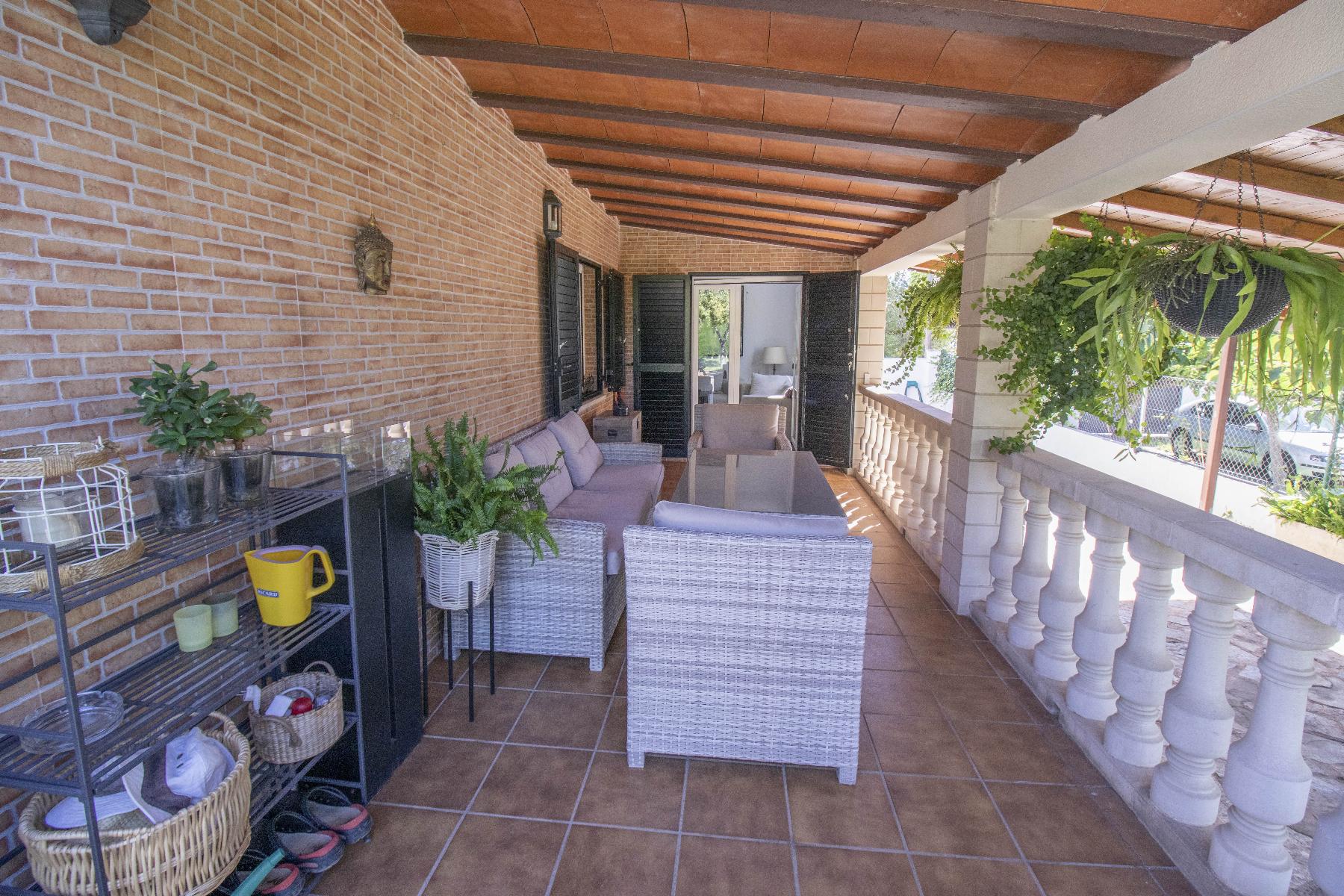 For sale of house in Coma - Ruga