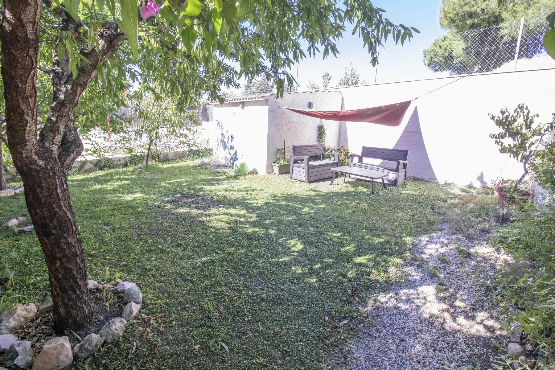 For sale of house in Coma - Ruga
