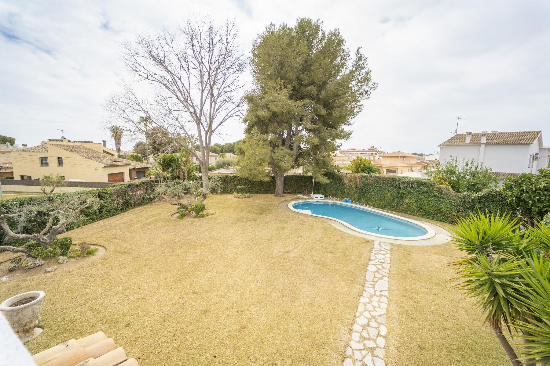 Venta de casa en Coma - Ruga
