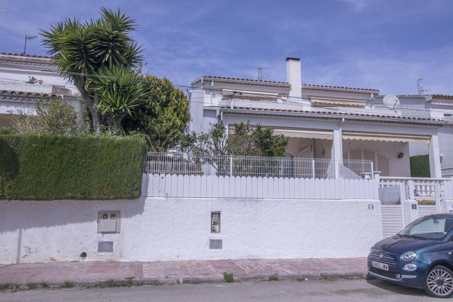 Venta de casa en Coma - Ruga