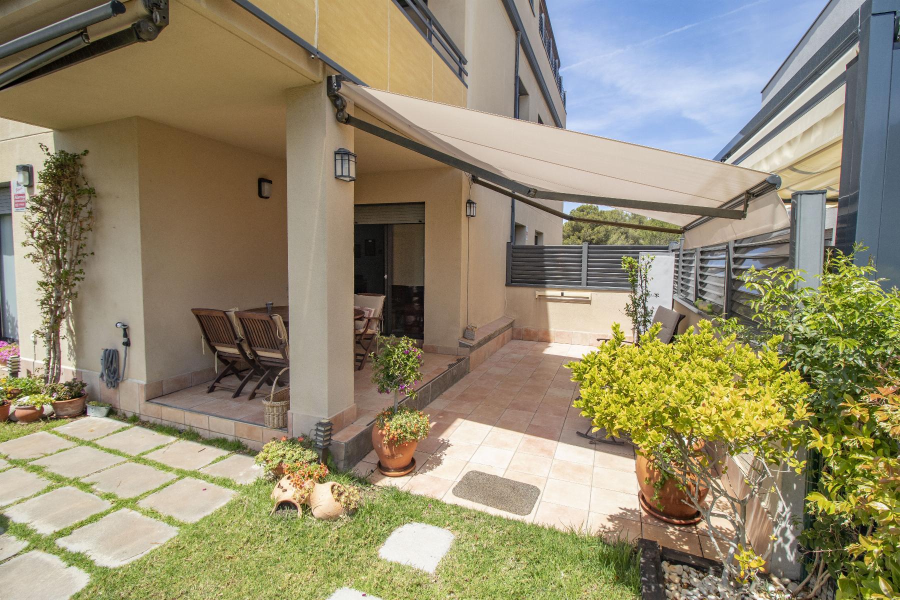 Venta de planta baja en Coma - Ruga