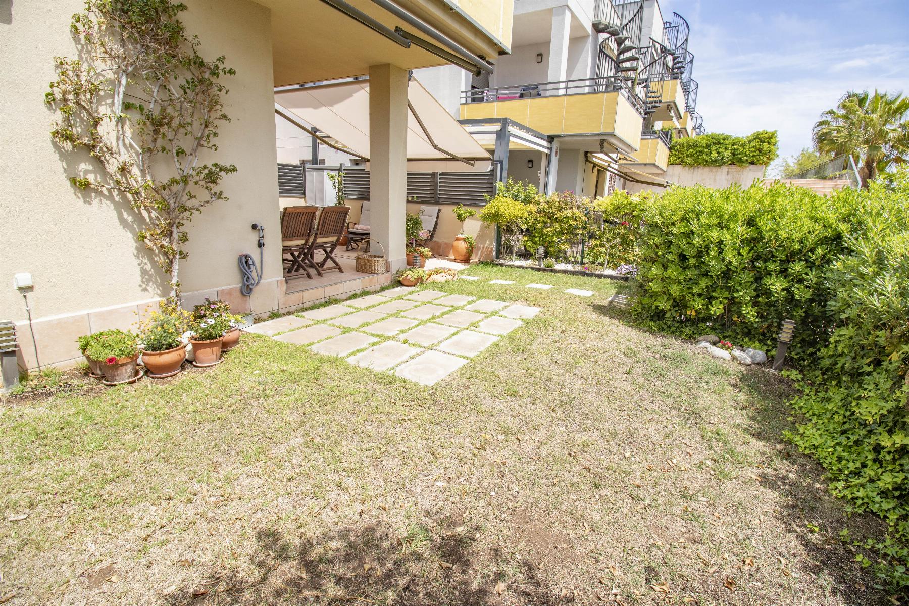 Venta de planta baja en Coma - Ruga