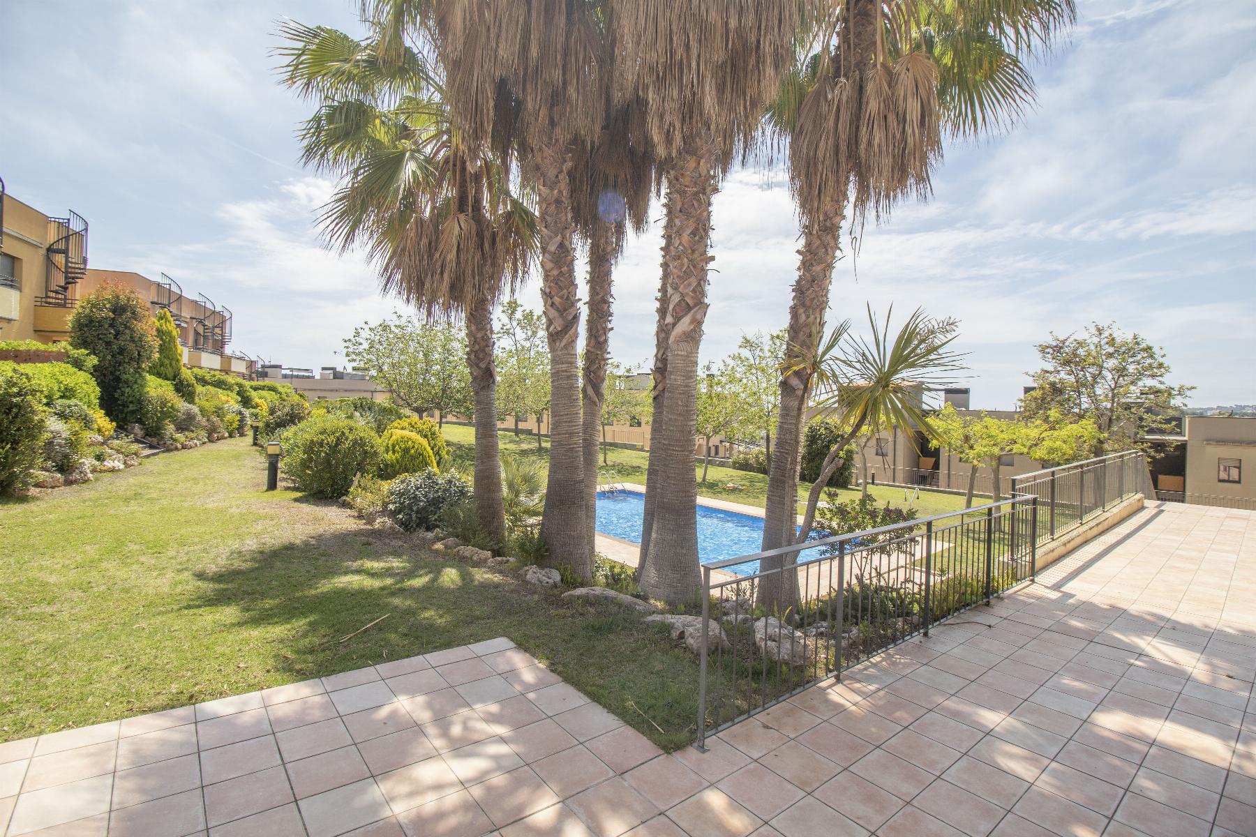 Venta de planta baja en Coma - Ruga