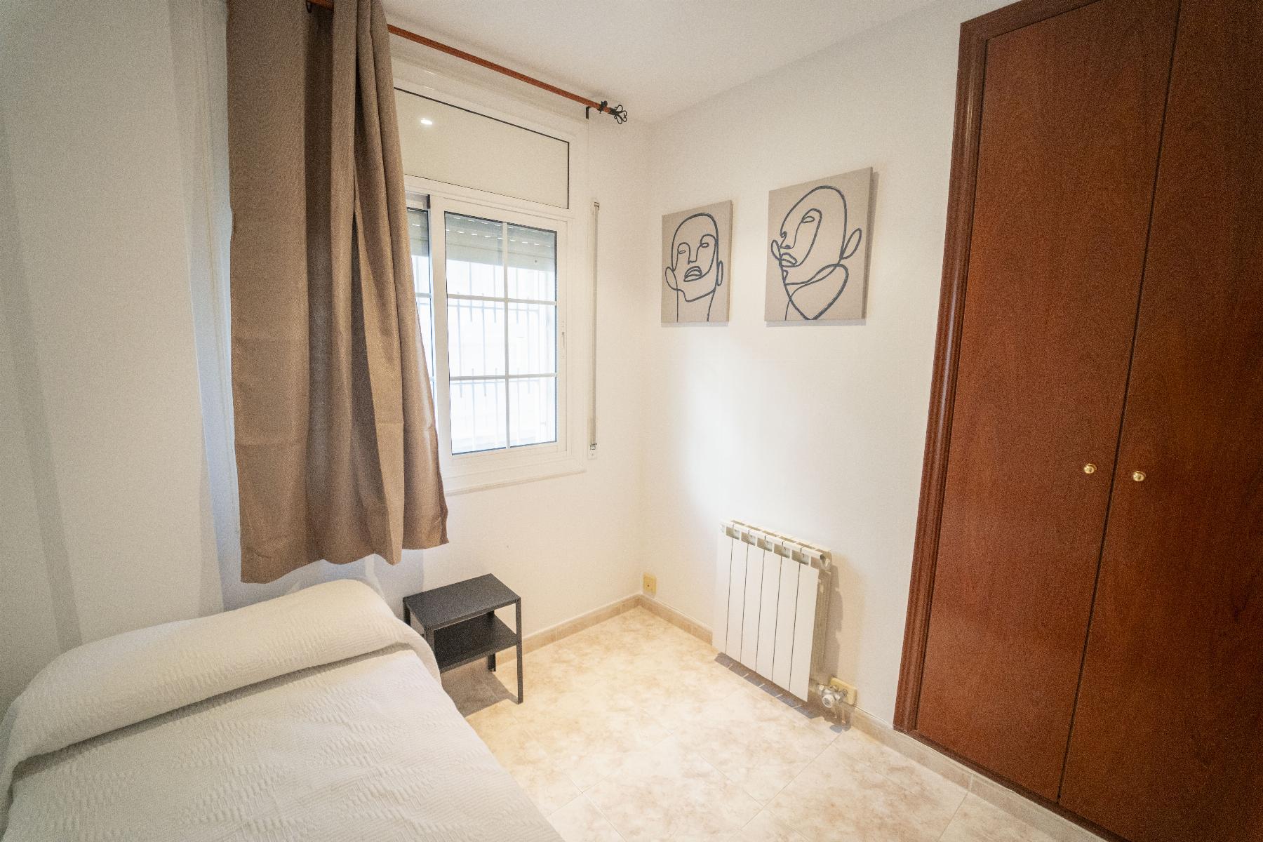 For sale of ground floor in Coma - Ruga