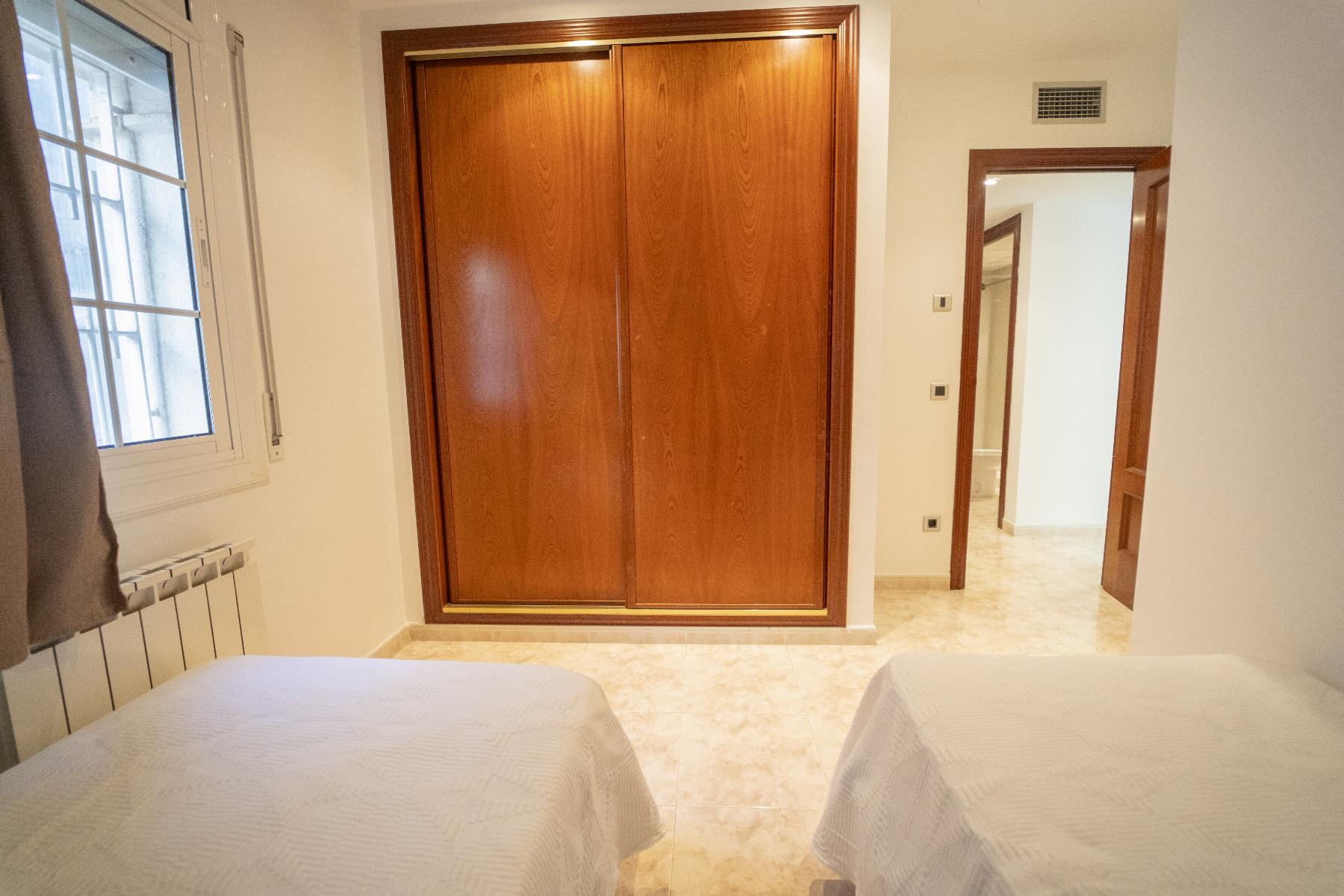 For sale of ground floor in Coma - Ruga
