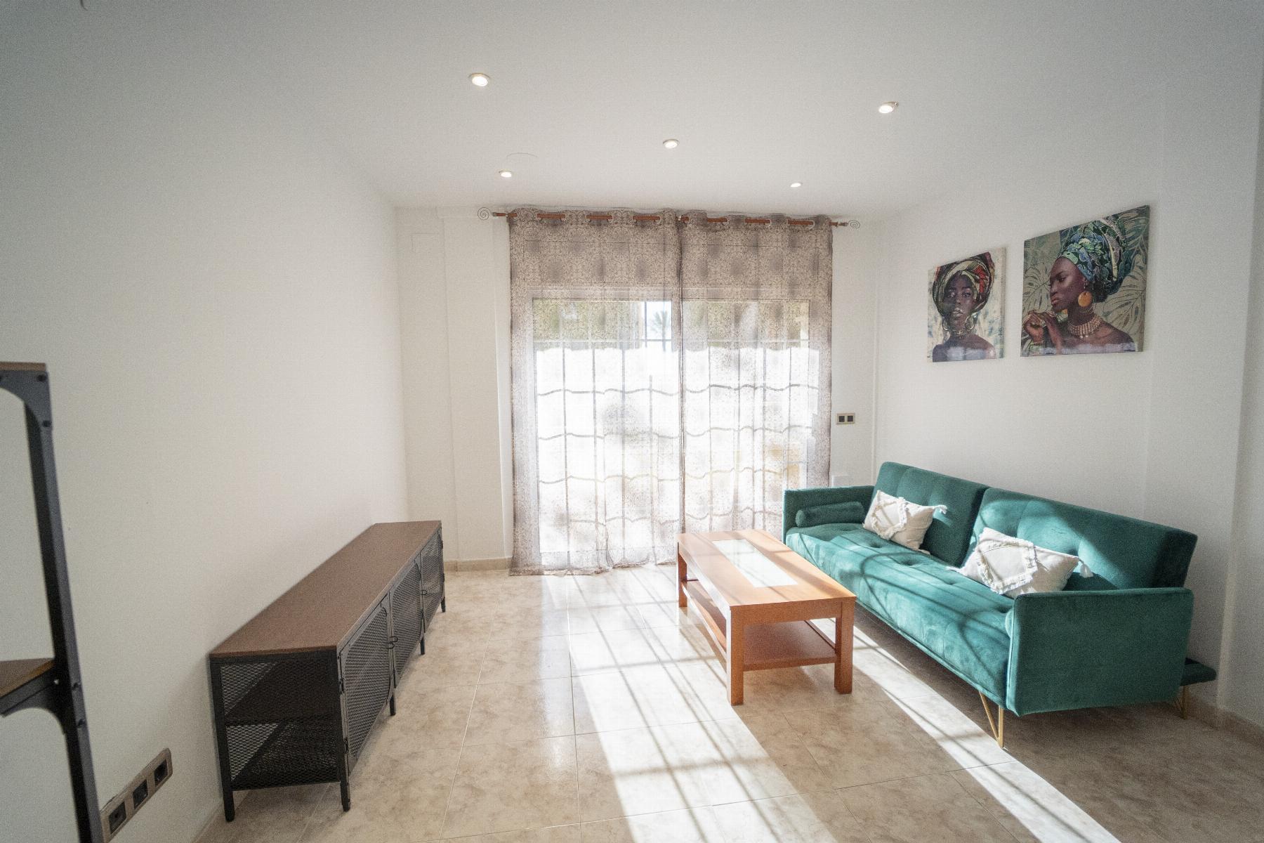 For sale of ground floor in Coma - Ruga