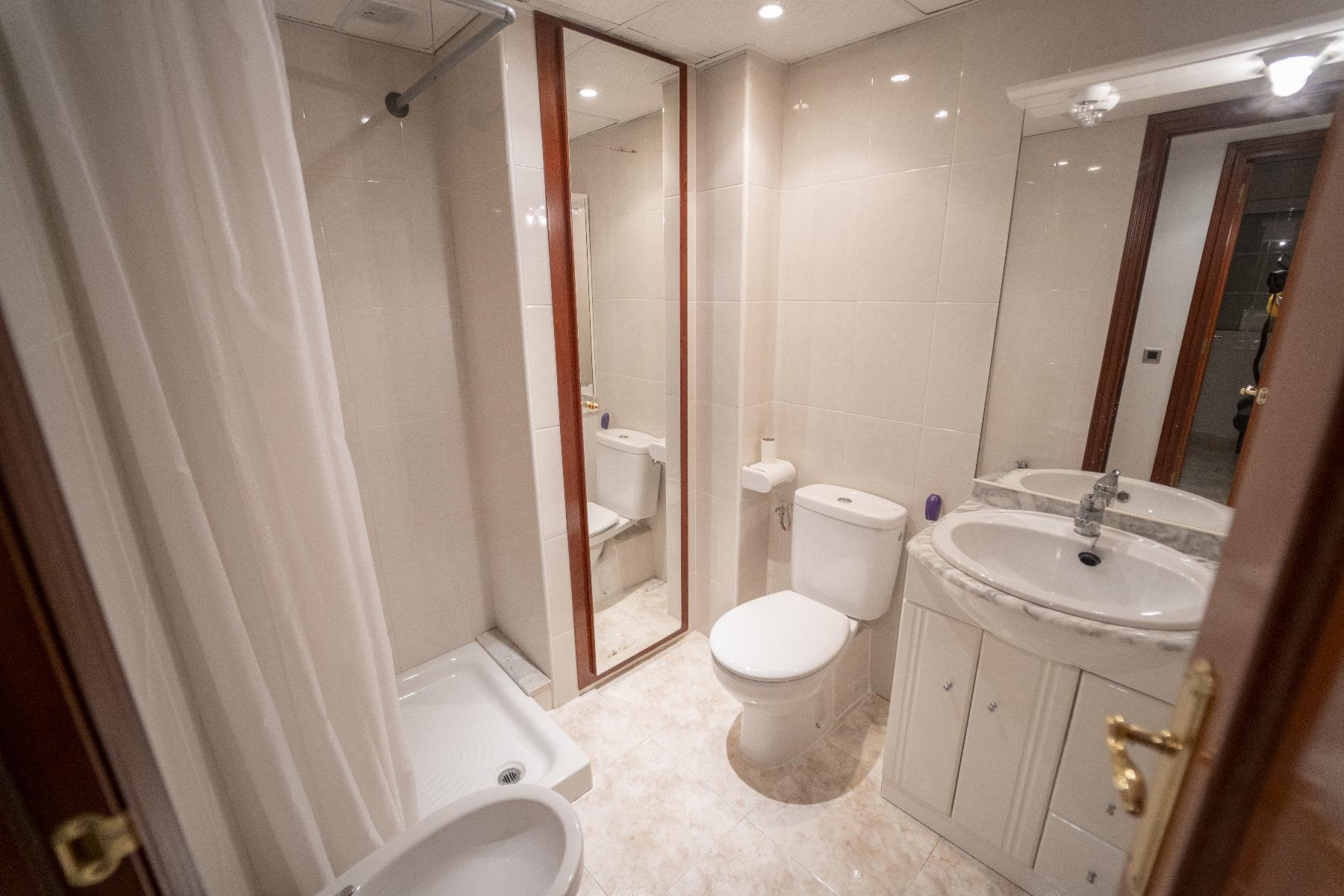 For sale of ground floor in Coma - Ruga
