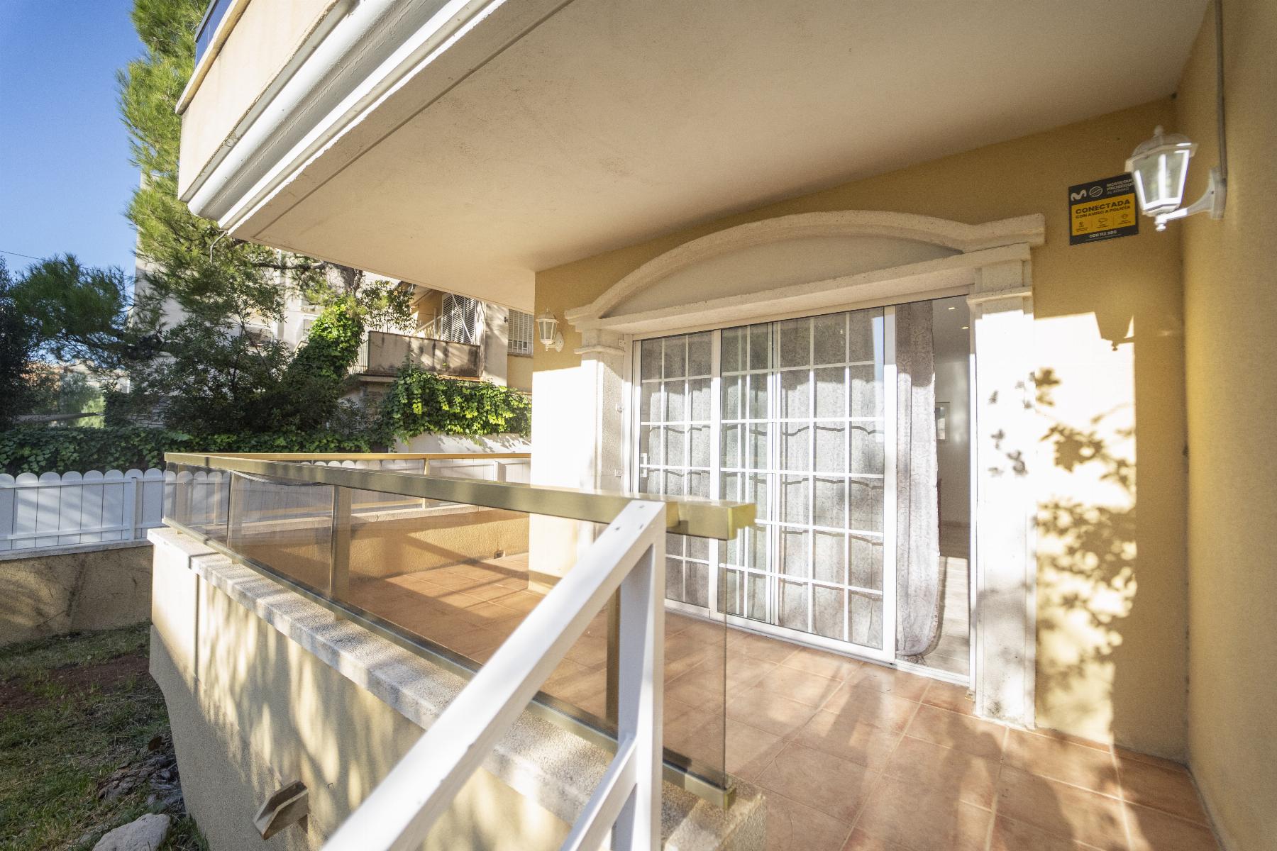 For sale of ground floor in Coma - Ruga