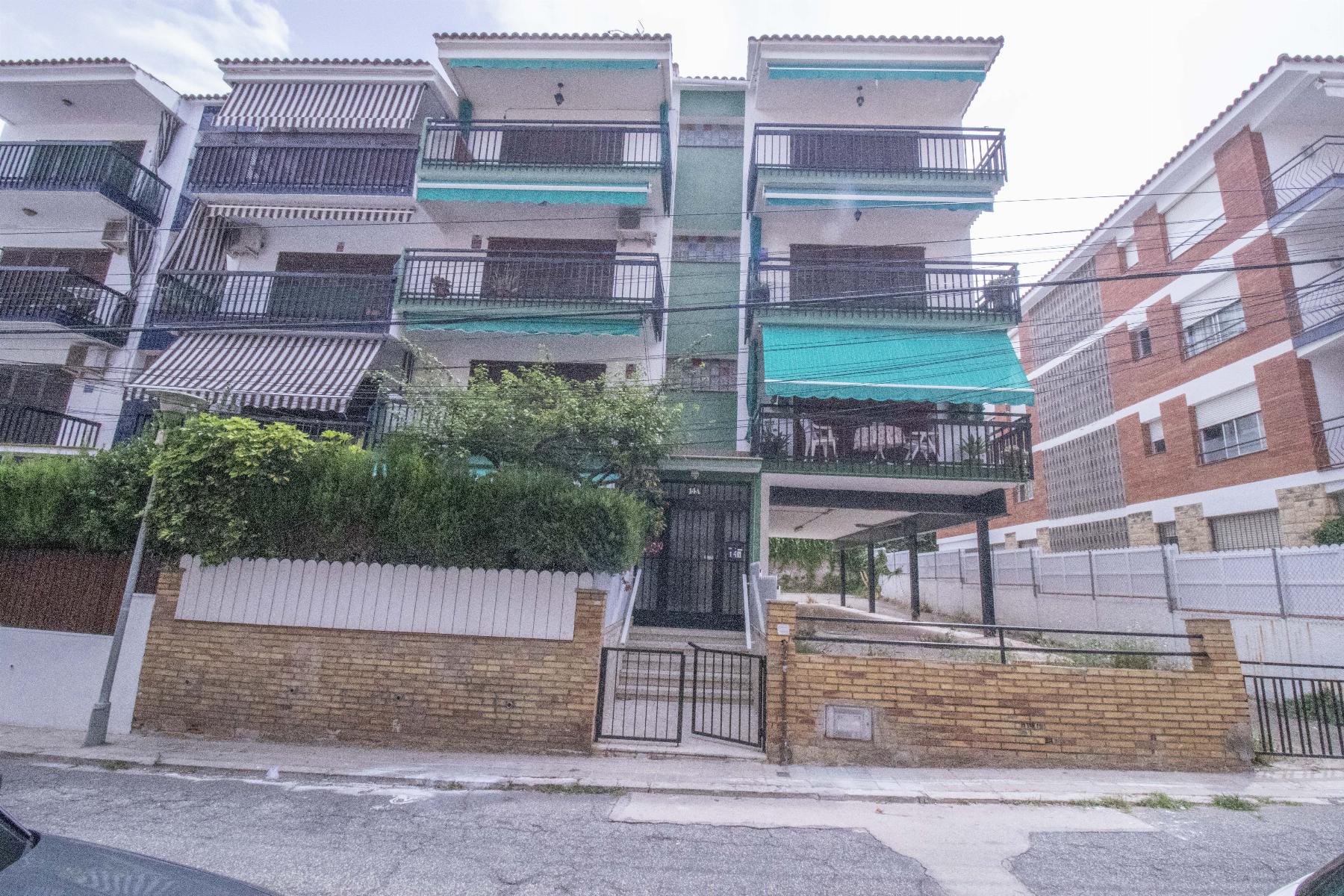 Venda de planta baixa a Coma - Ruga