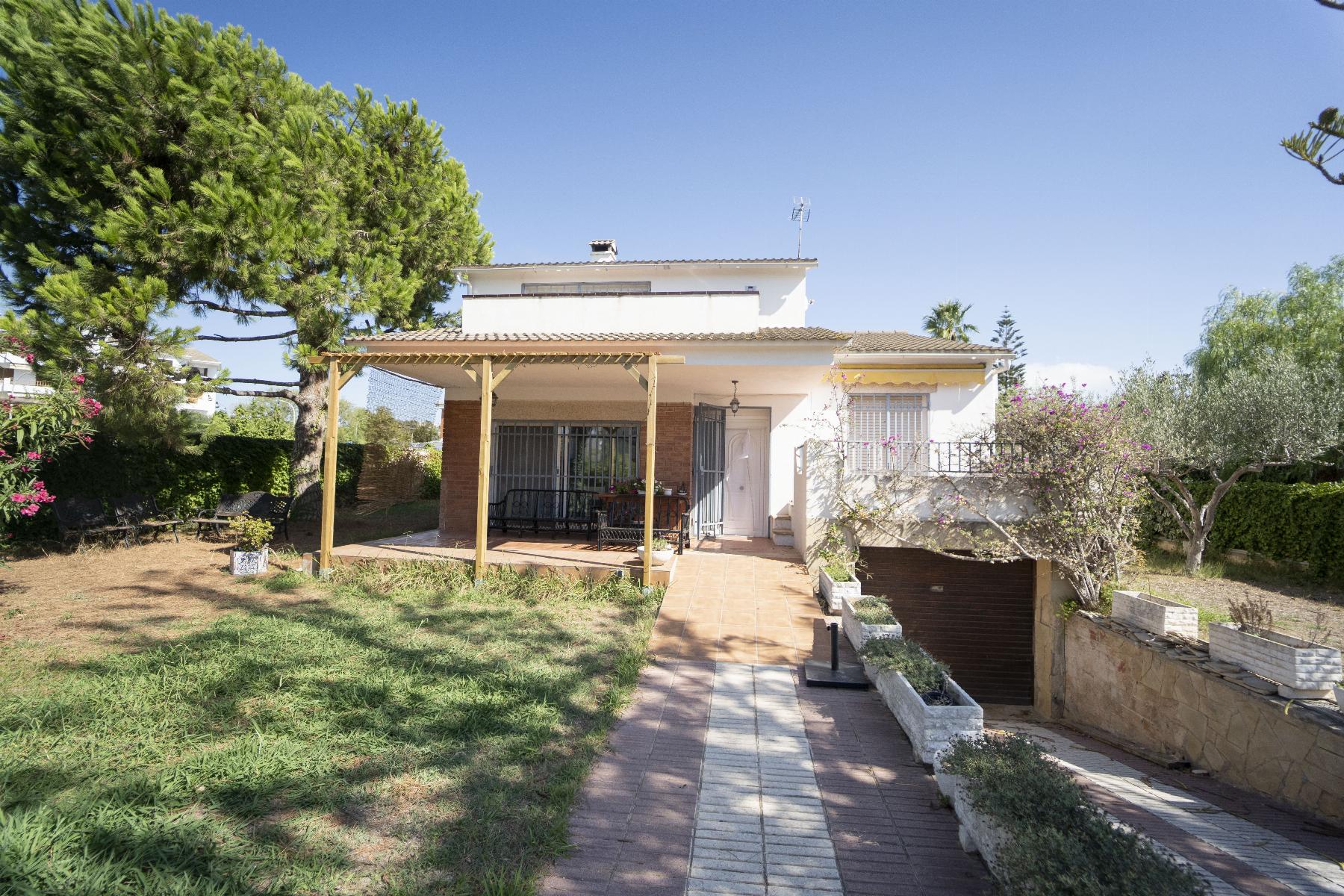 Venta de casa en Coma - Ruga