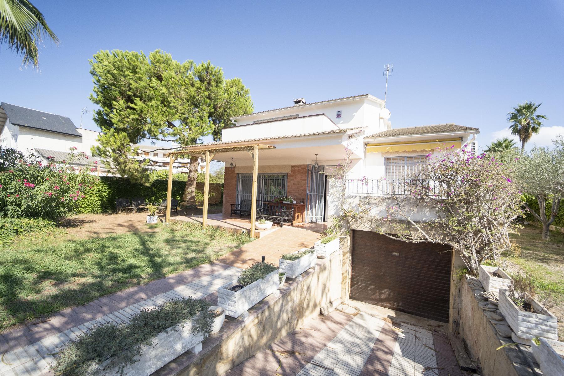 Venta de casa en Coma - Ruga