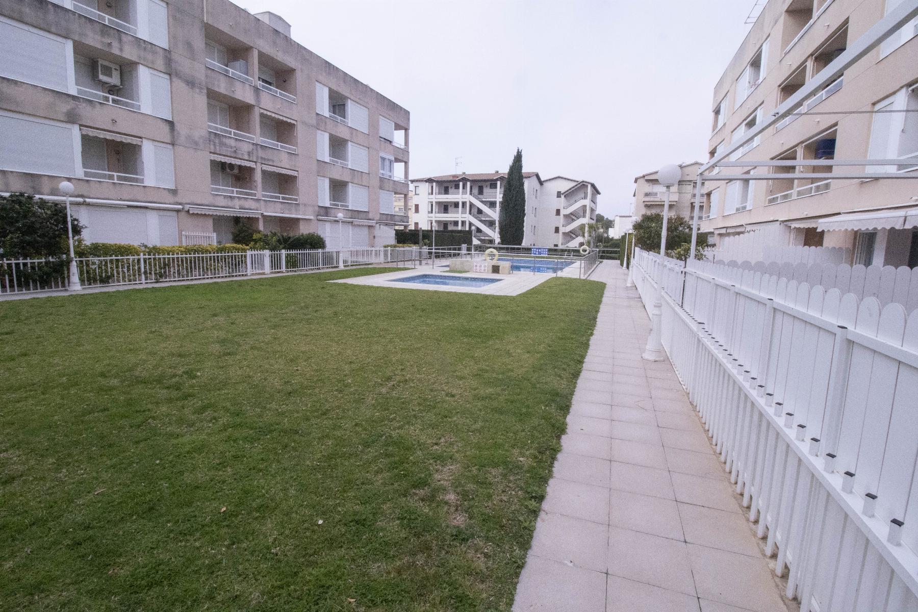 For sale of penthouse in Coma - Ruga