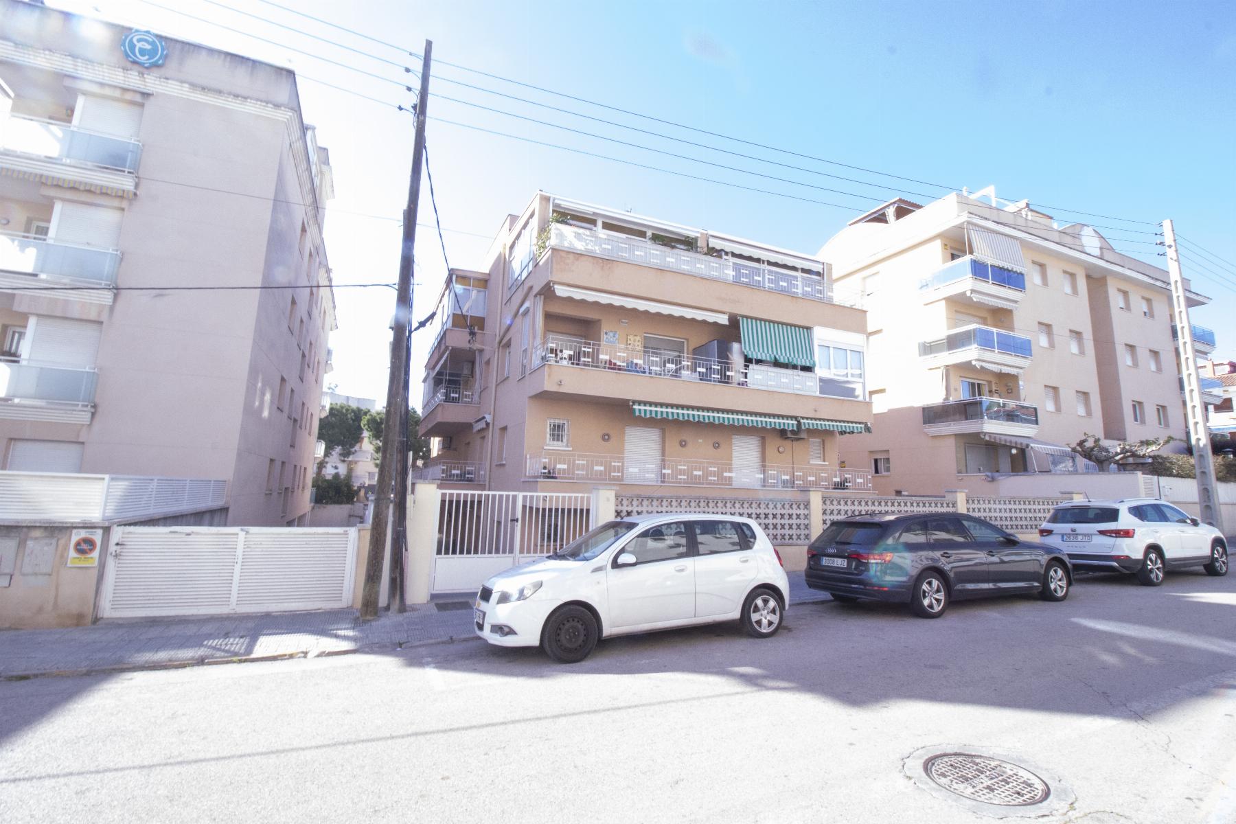 For sale of apartment in Coma - Ruga