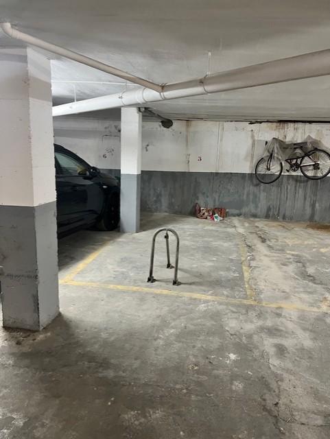 Venta de garaje en Coma - Ruga
