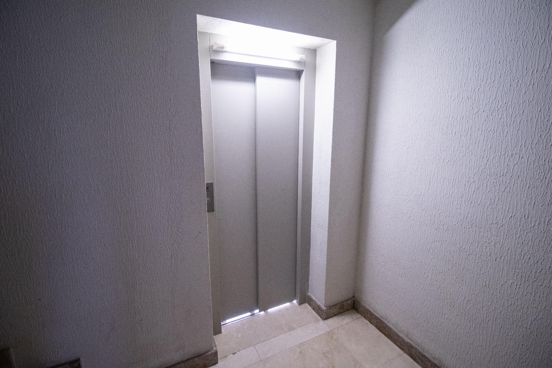 De vânzare din apartament în Coma - Ruga
