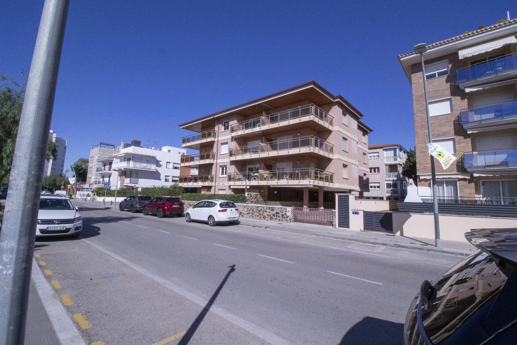 De vânzare din apartament în Coma - Ruga