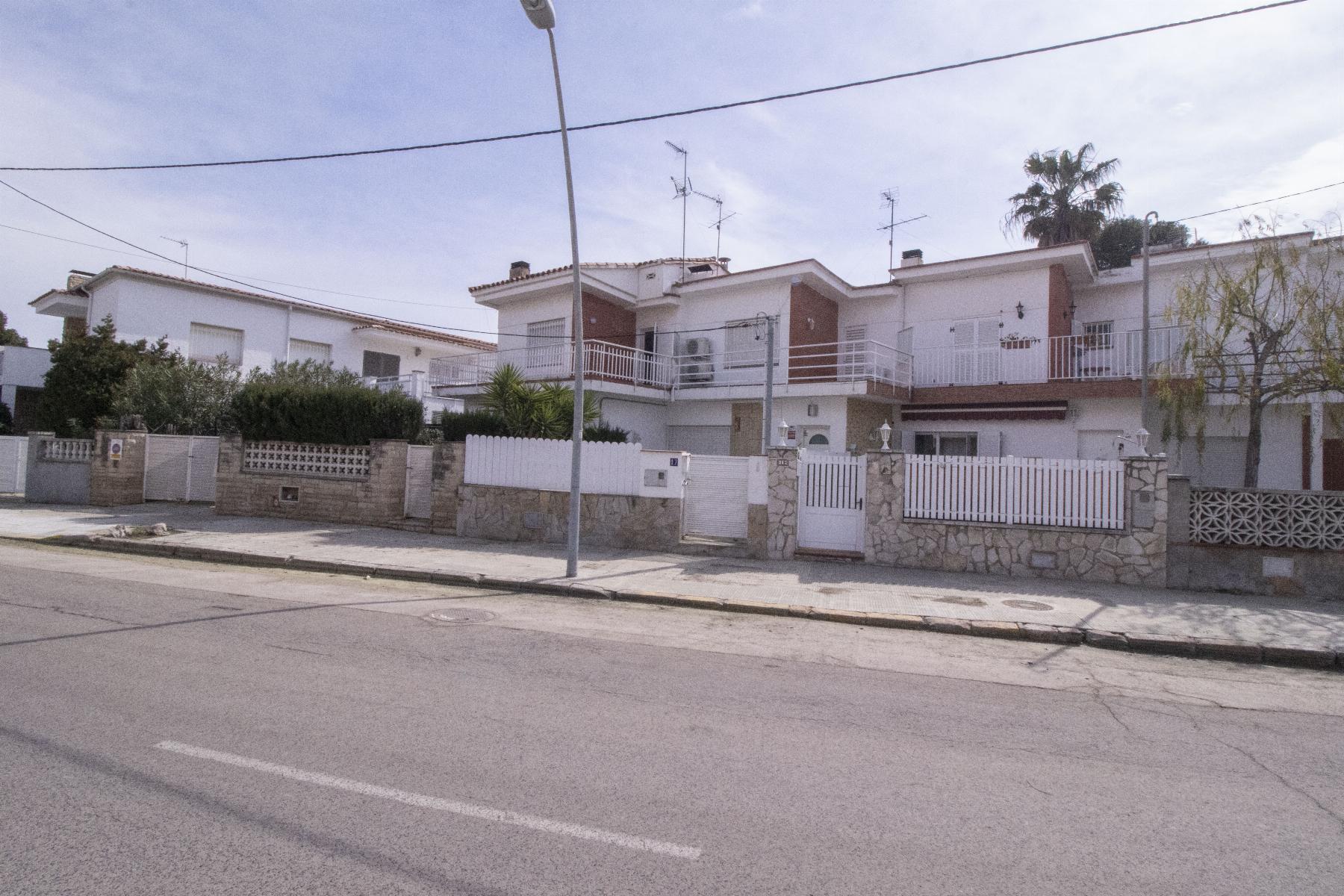 Venta de casa en Coma - Ruga