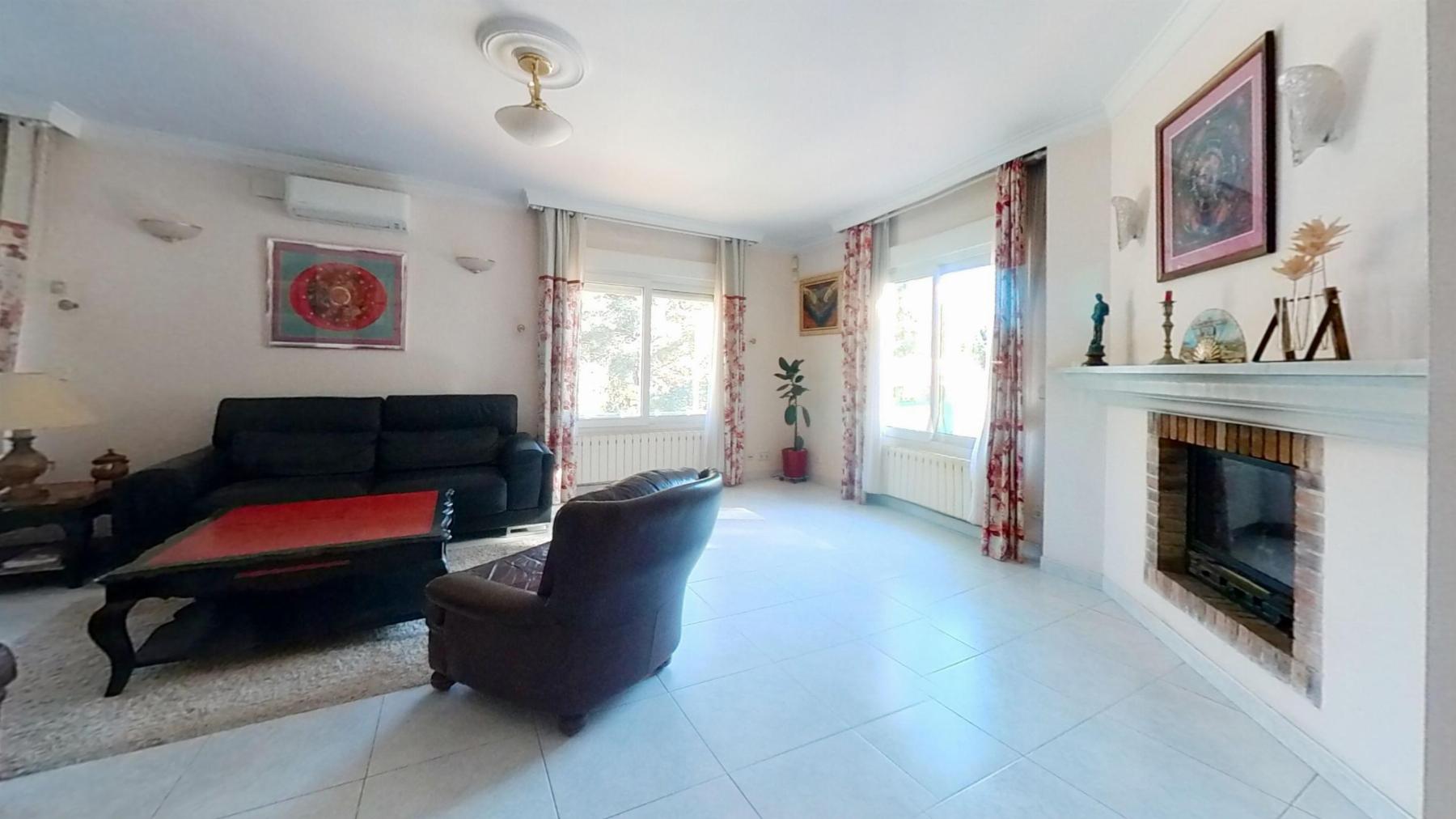 Venta de casa en Coma - Ruga