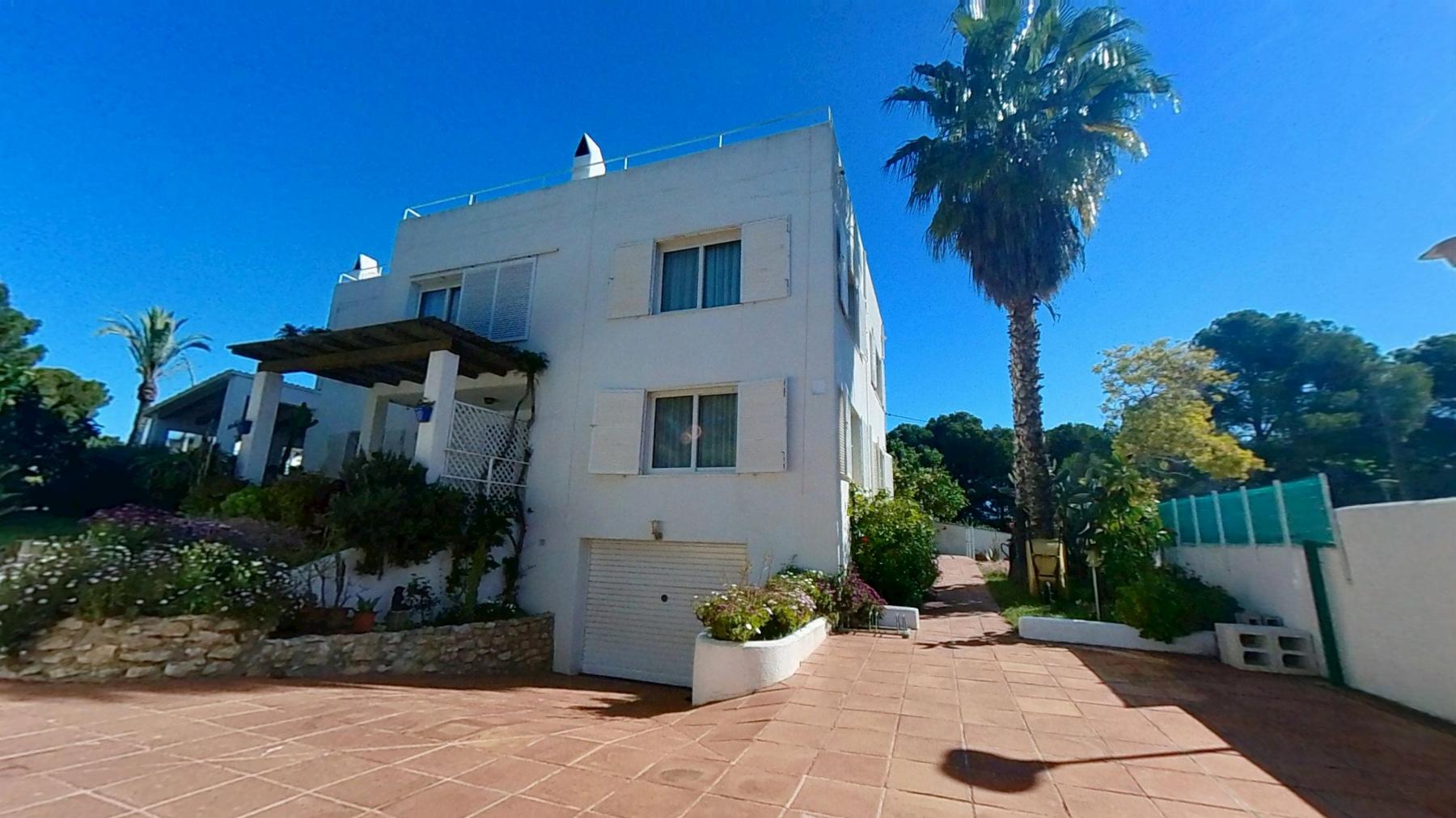 Venta de casa en Coma - Ruga