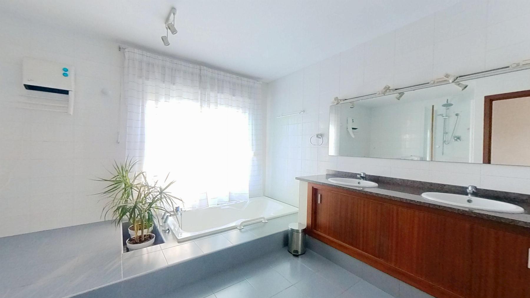 Venta de casa en Coma - Ruga