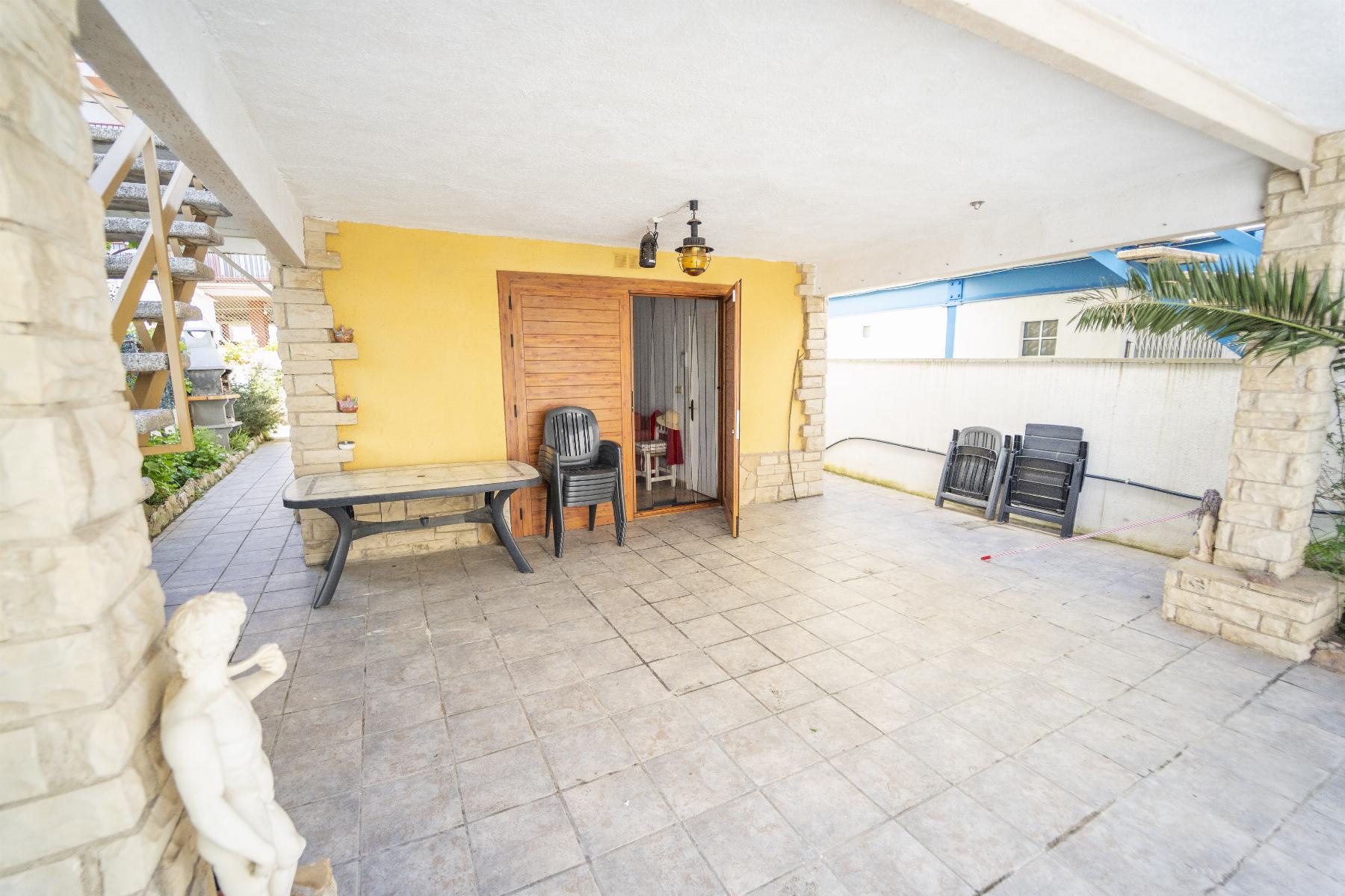 Venta de casa en Coma - Ruga