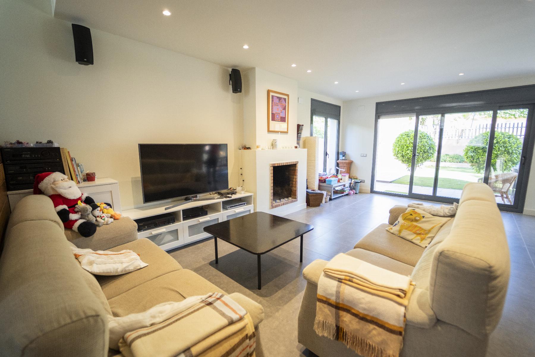 Venta de chalet en Coma - Ruga