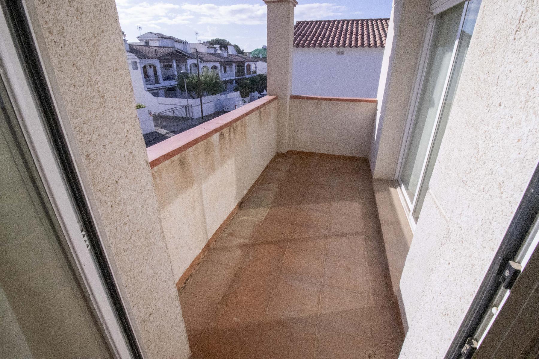 Venta de casa en Coma - Ruga