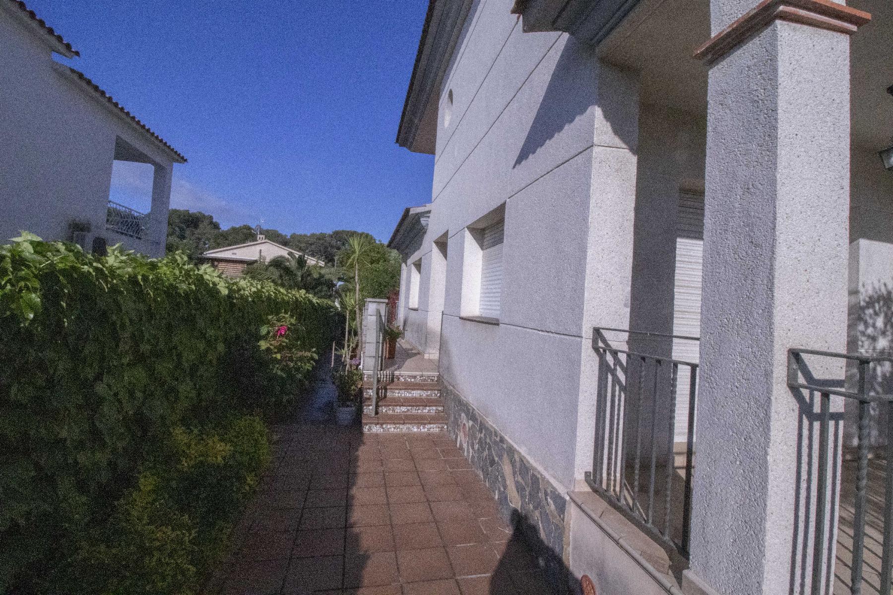 Venta de casa en Coma - Ruga