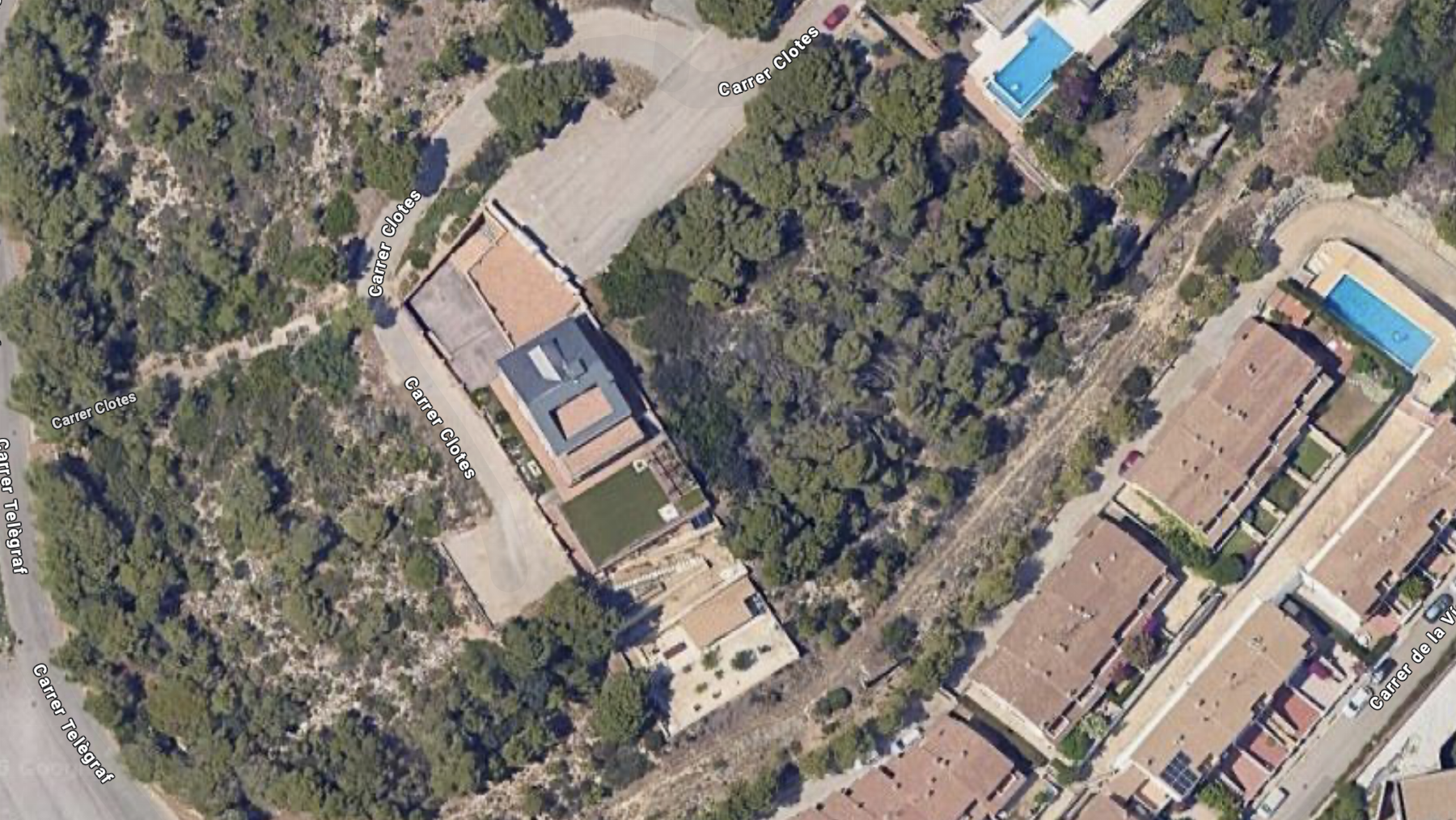 Venta de terreno en Coma - Ruga