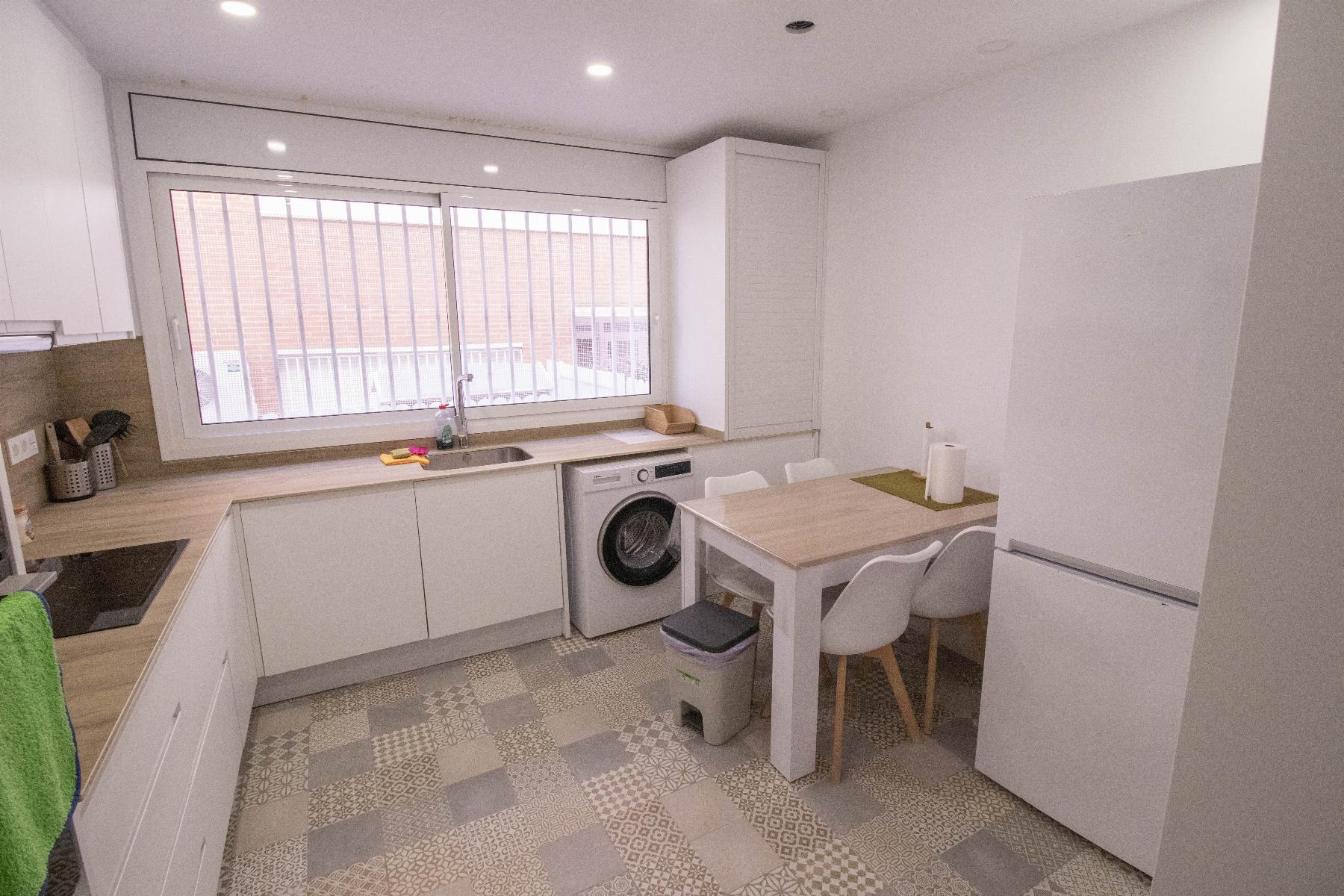 Venta de planta baja en Coma - Ruga