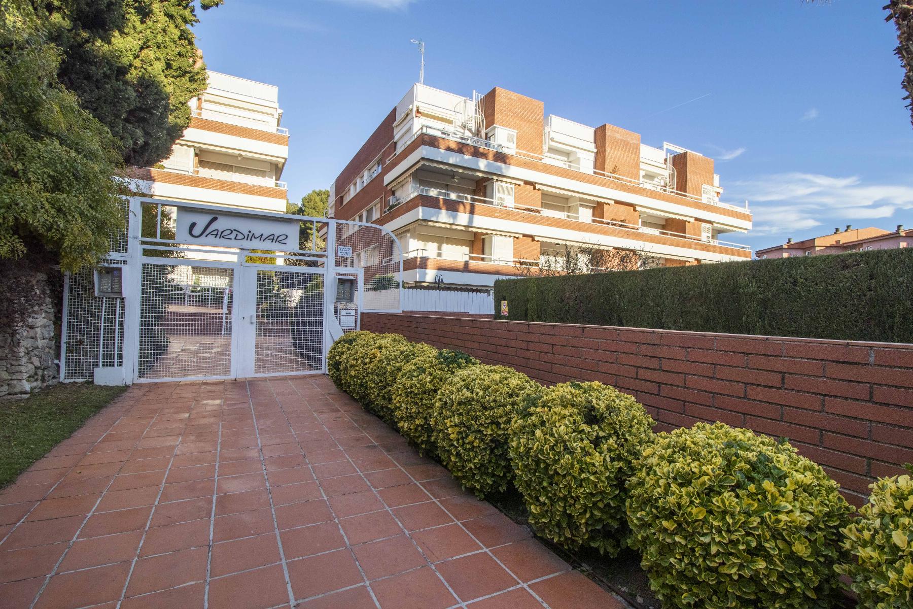 Venta de planta baja en Coma - Ruga