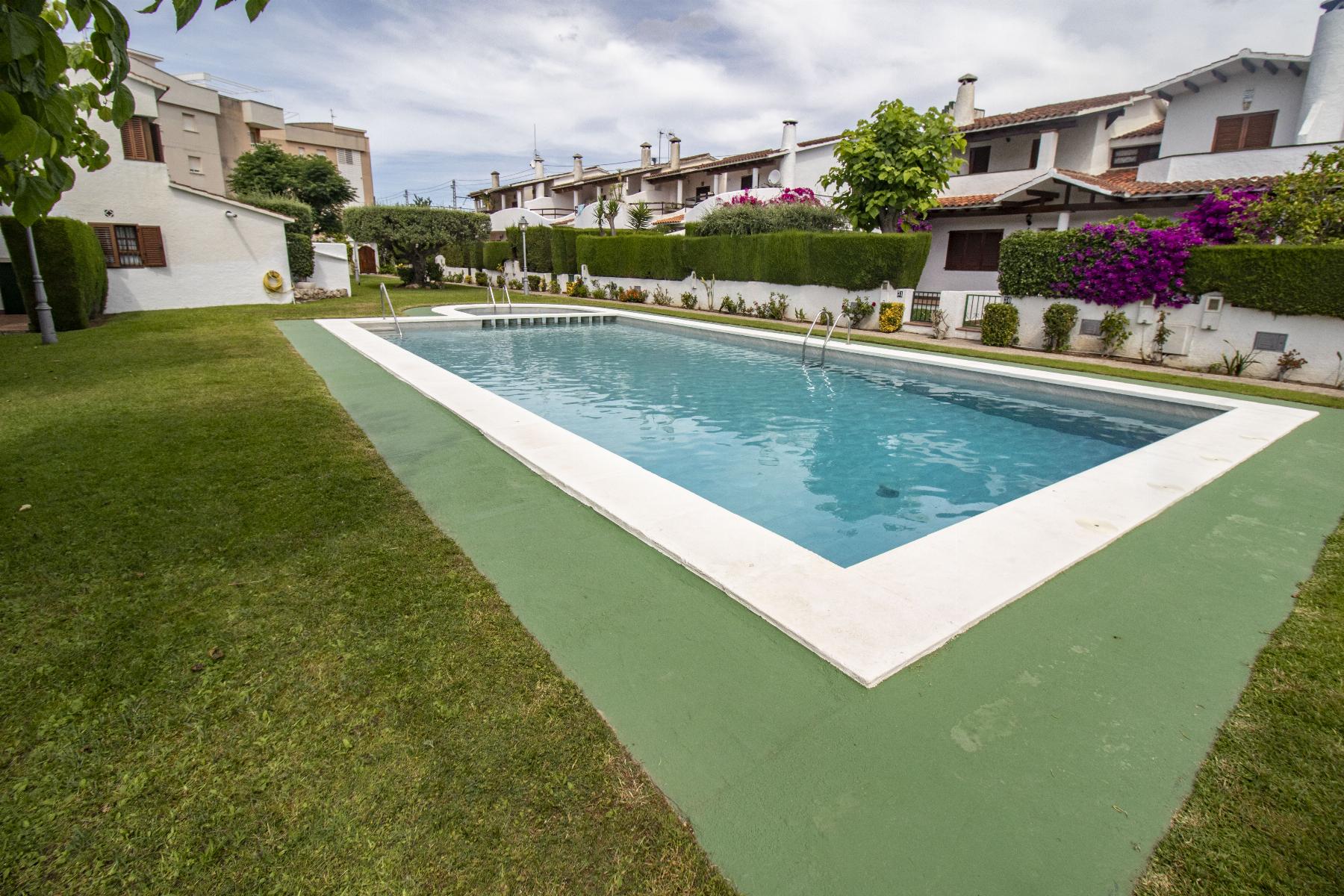 Venta de casa en Coma - Ruga