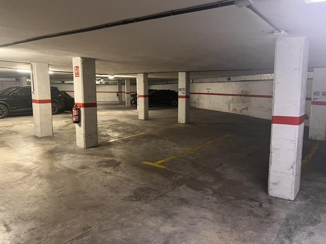 Venta de garaje en Coma - Ruga