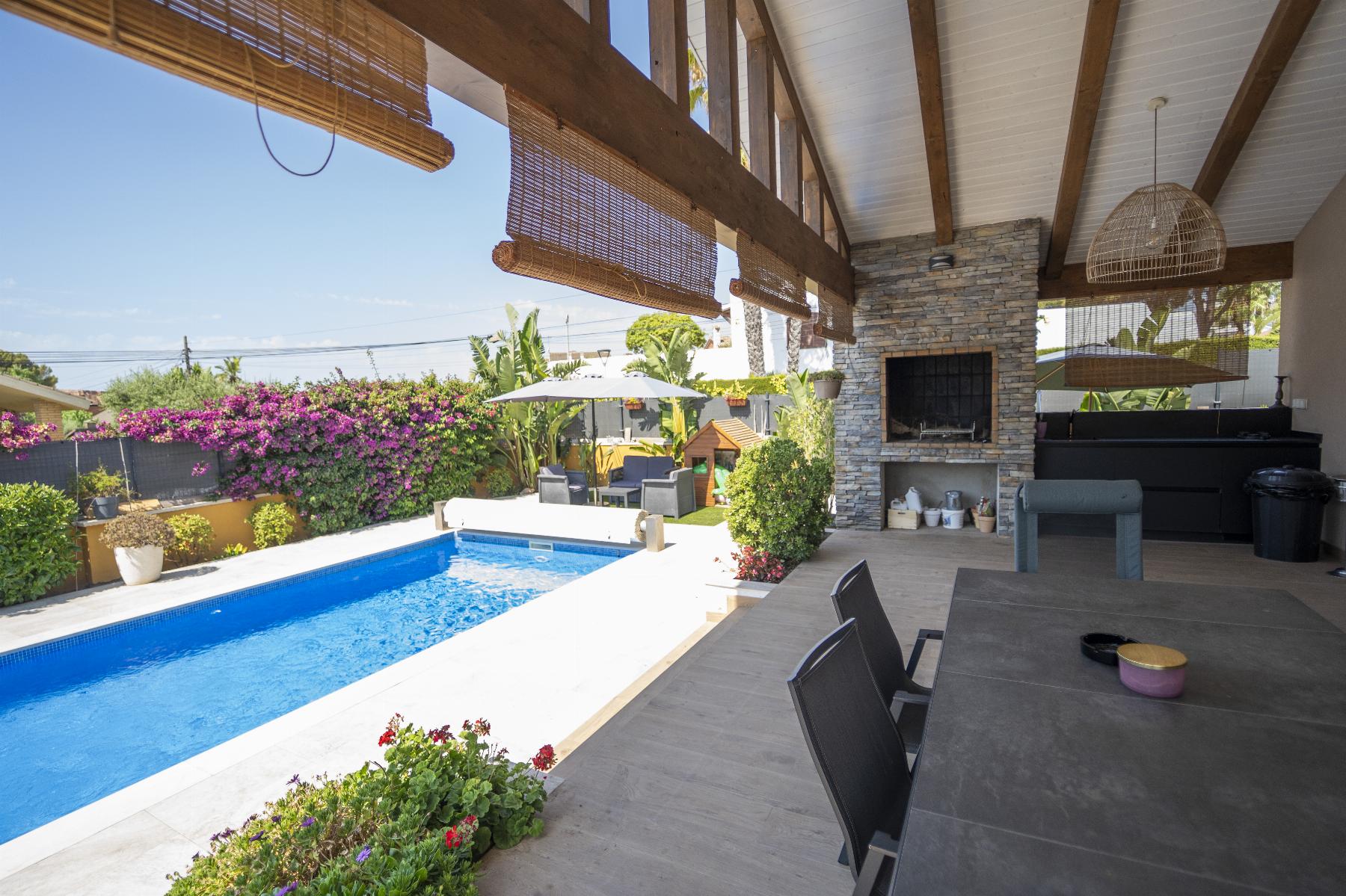 Venta de casa en Coma - Ruga