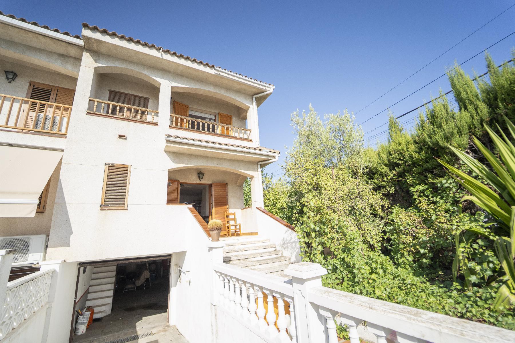 Venta de casa en Coma - Ruga