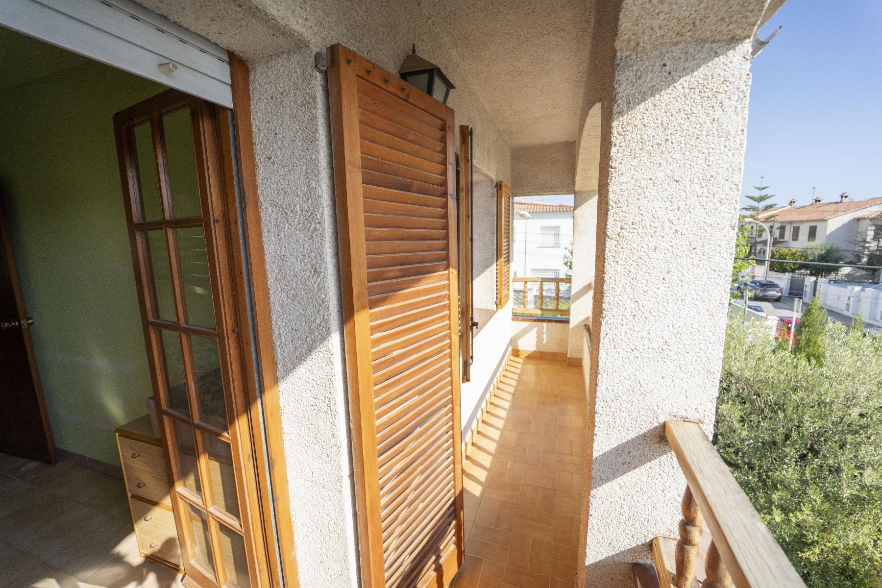 Venta de casa en Coma - Ruga